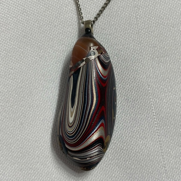 Unique clay pendant necklace & earring set great condition - Picture 6 of 9